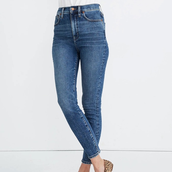11" High-Rise Skinny Jeans in Longridge Wash Size 23 Style# AG163 - Picture 8 of 10